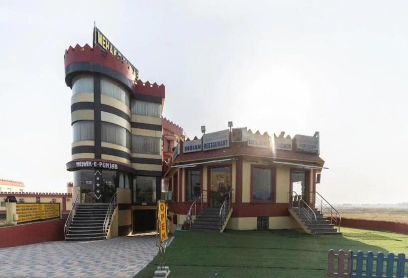 호텔 Mehak E Punjab Retreat