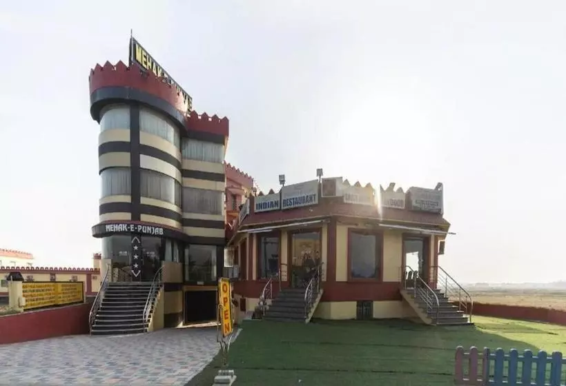 ホテル Mehak E Punjab Retreat
