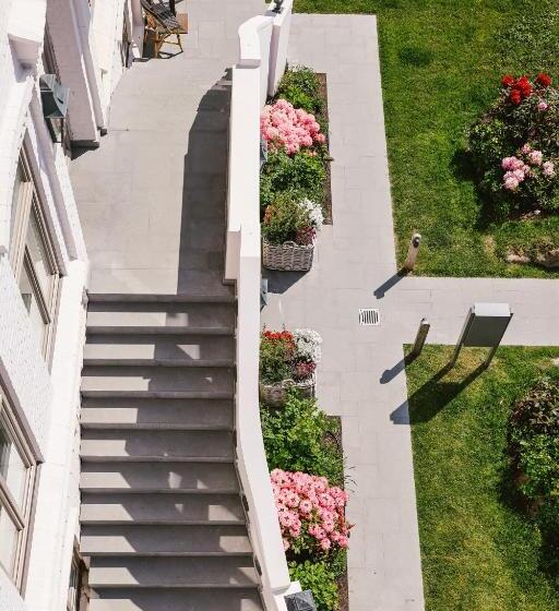 هتل Mimosa Suites