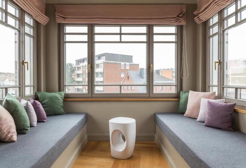 هتل Mimosa Suites