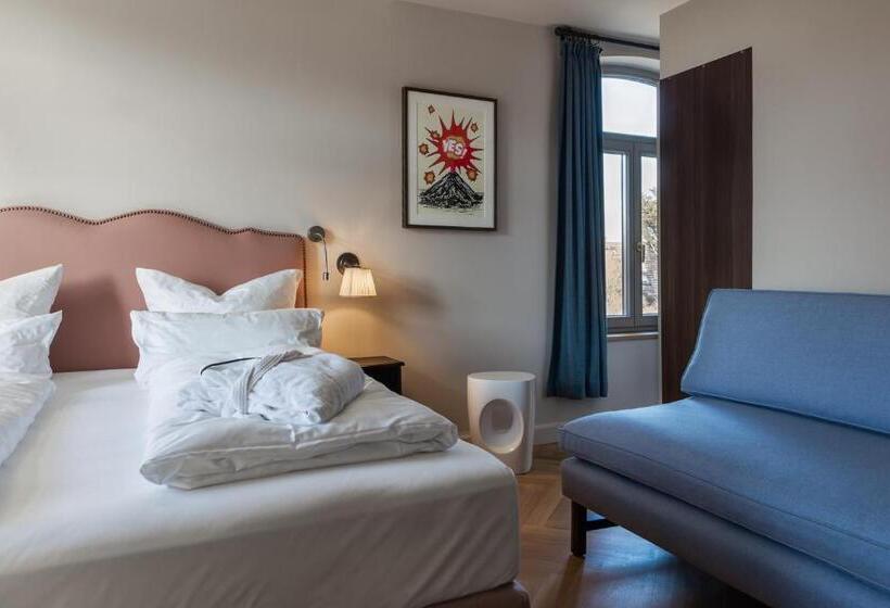 هتل Mimosa Suites