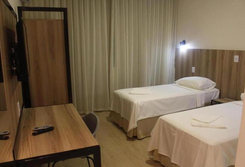 Hôtel Oscar Gold Janaúba