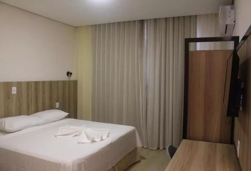 Hotelli Oscar Gold Janaúba