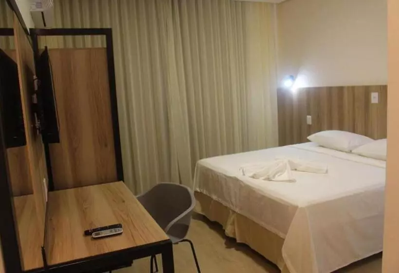 Hotelli Oscar Gold Janaúba