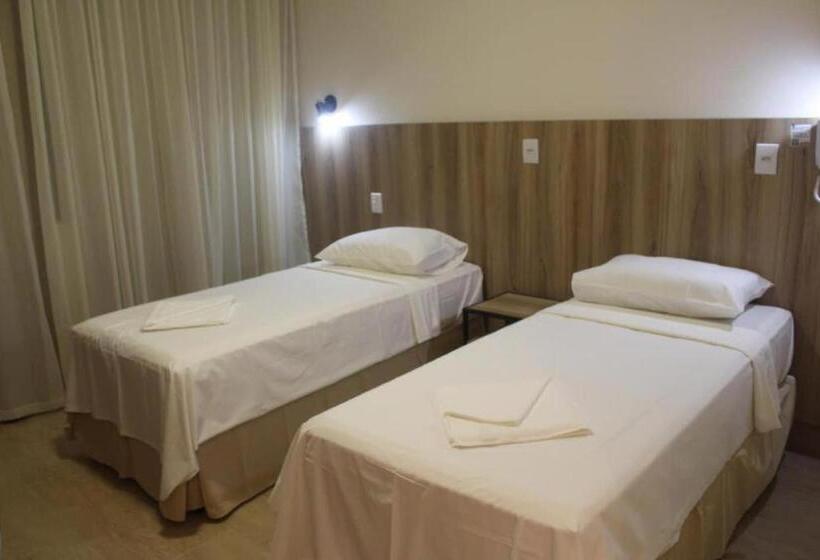 Hôtel Oscar Gold Janaúba