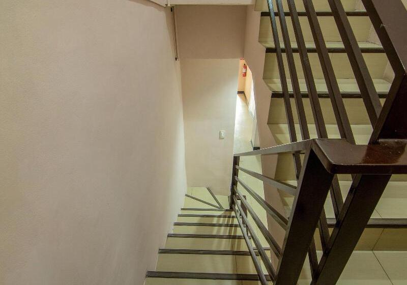 酒店 Oyo 766 Ichehan Apartments