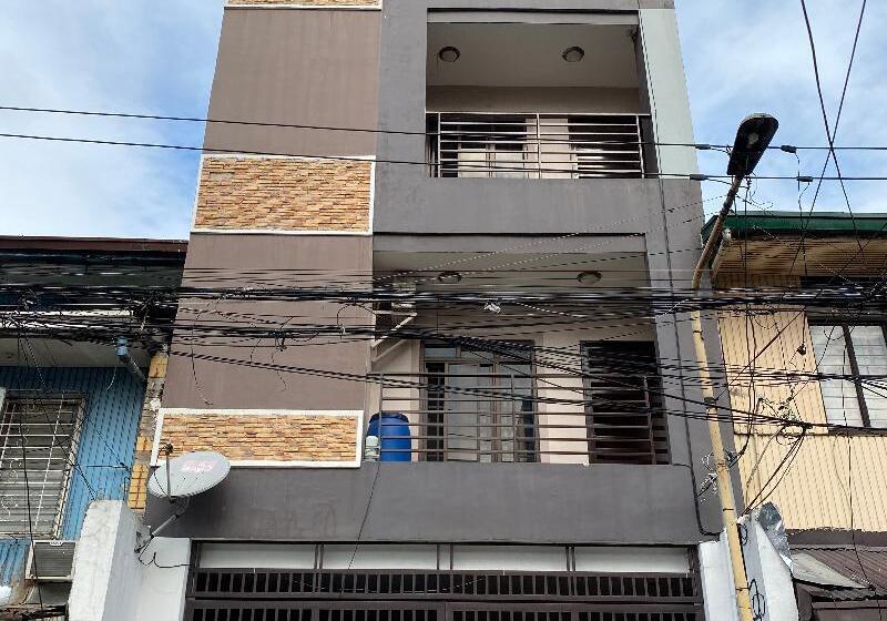 酒店 Oyo 766 Ichehan Apartments