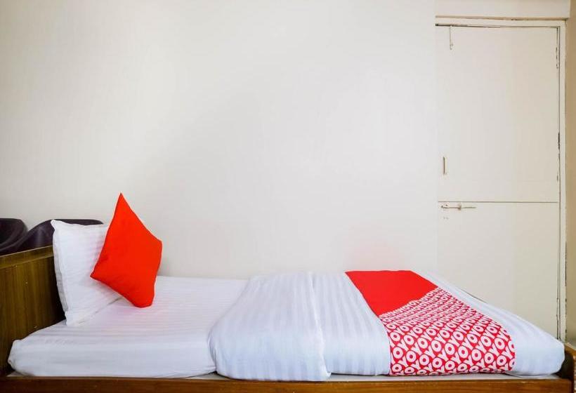 ホテル Oyo 78789 Sai Mandapam