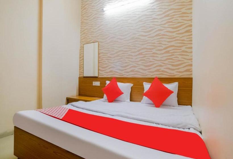 ホテル Oyo 78789 Sai Mandapam