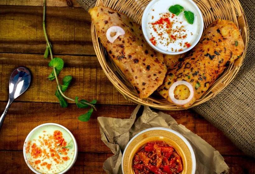 בית מלון כפרי Oyo Lck1245 Classio