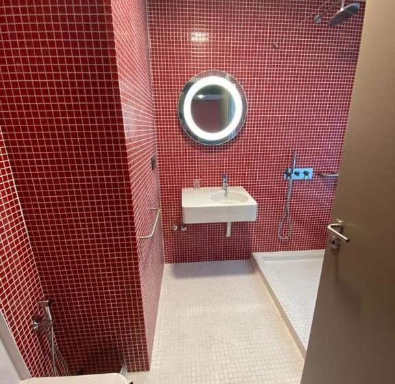 ホテル Pemba Express