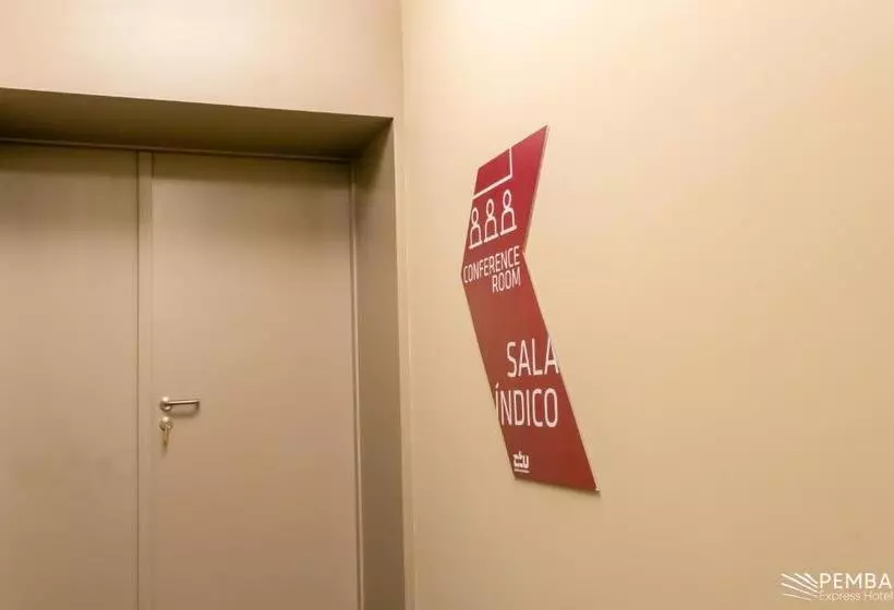 Hotelli Pemba Express