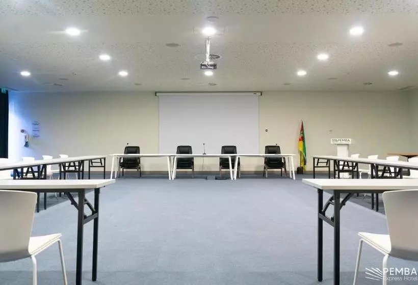 Hotelli Pemba Express