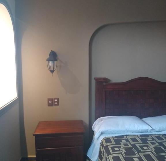 호텔 Suites Real Córdoba