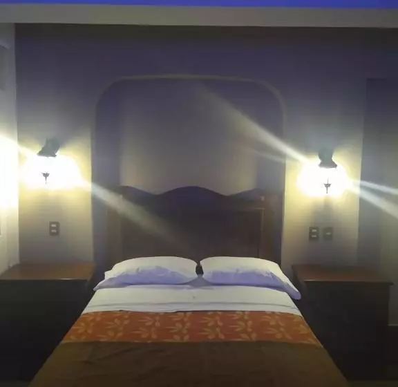 ホテル Suites Real Córdoba
