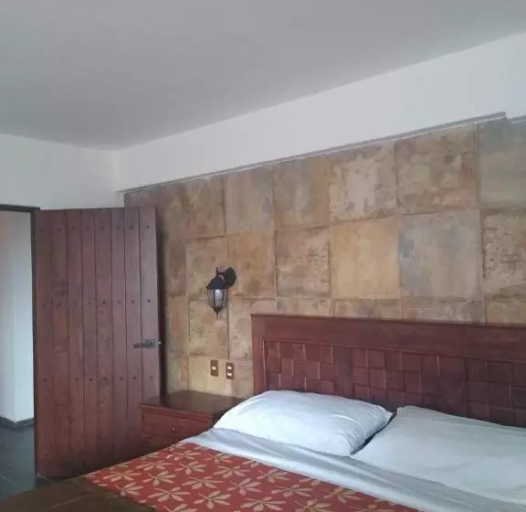 ホテル Suites Real Córdoba