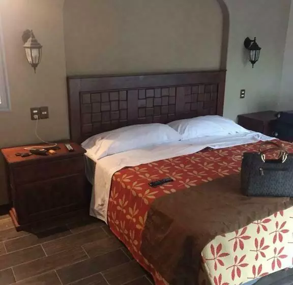 ホテル Suites Real Córdoba