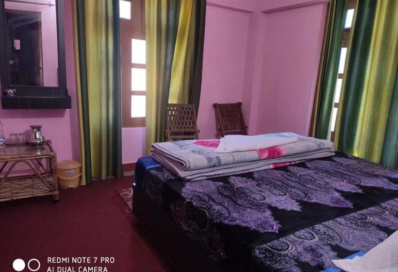 Hotelli Vamoose Badri Villa