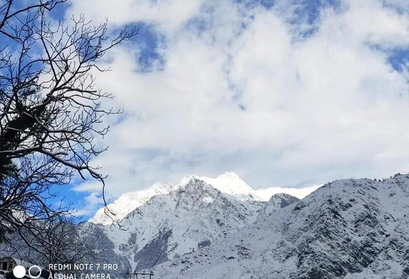 Hotelli Vamoose Badri Villa