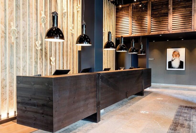 Motel One Hamburg Fleetinsel