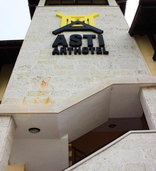 فندق Asti Art