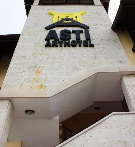 Hotelli Asti Art