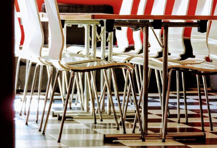 مسافرخانه Feetup Home Backpackers Valencia