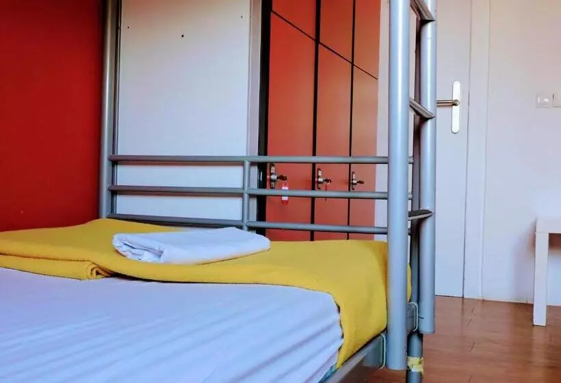 客栈 Feetup Home Backpackers Valencia