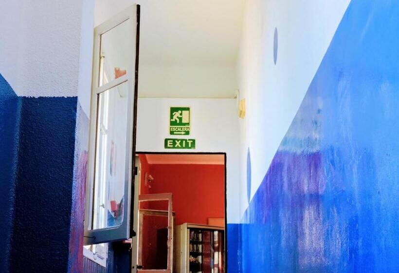 مسافرخانه Feetup Home Backpackers Valencia