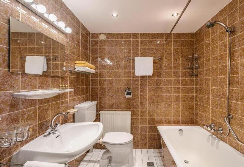 ホテル Barenwirth