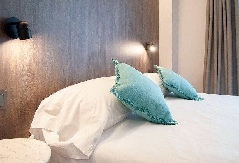 בית מלון כפרי Quatre Llunes