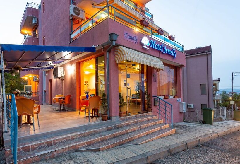 Family Hotel Jemelly