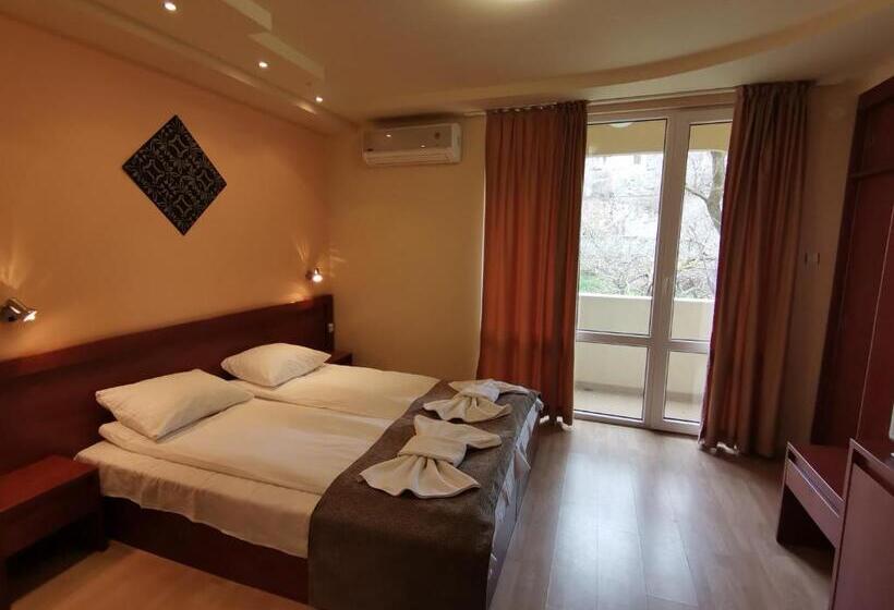 בית מלון כפרי Paris Relax Zone