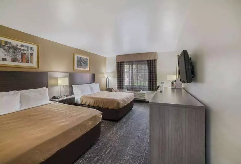 Отель Quality Inn & Suites Goodyear  Phoenix West