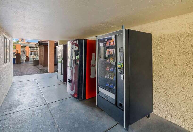 ホテル Quality Inn & Suites Goodyear  Phoenix West