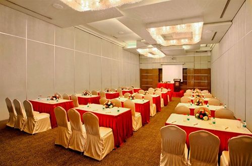 Hotel Ramada By Wyndham Powai & Convention Centre
