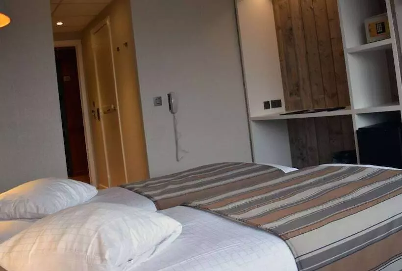 בית מלון כפרי Royal Astrid