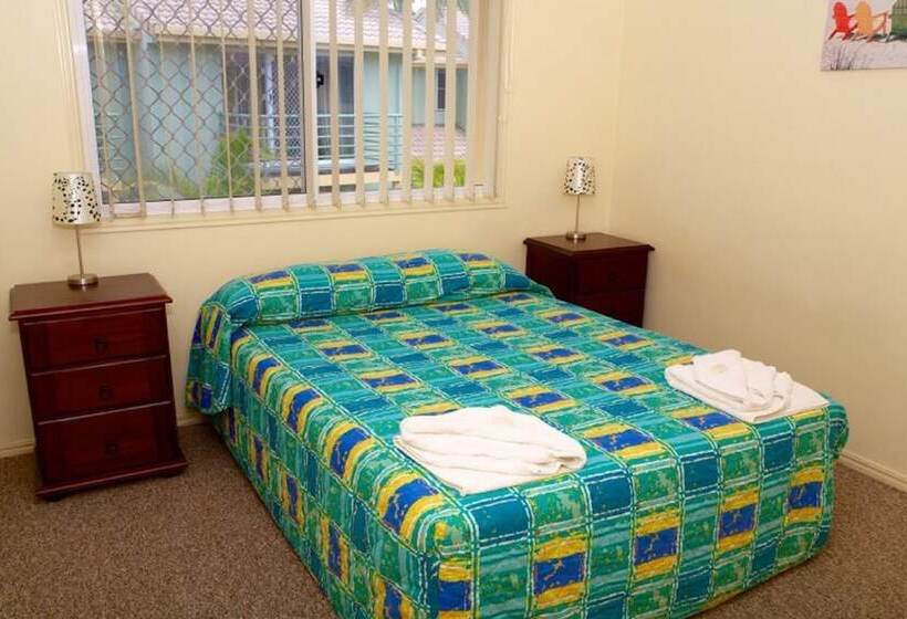 Отель Sailfish Cove