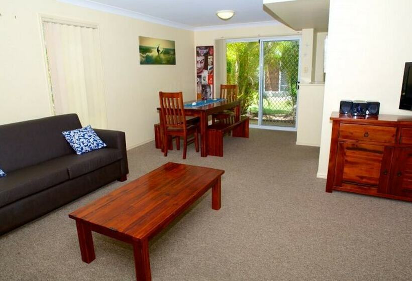 Отель Sailfish Cove