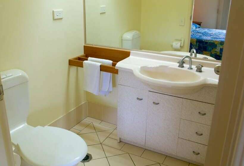 Отель Sailfish Cove