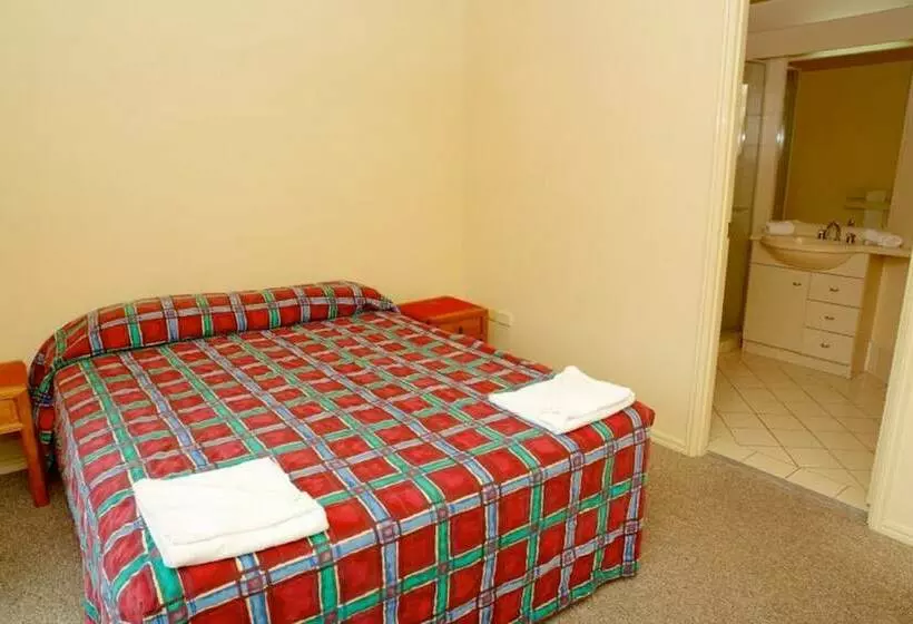 Отель Sailfish Cove