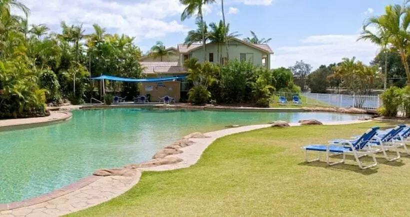 Отель Sailfish Cove