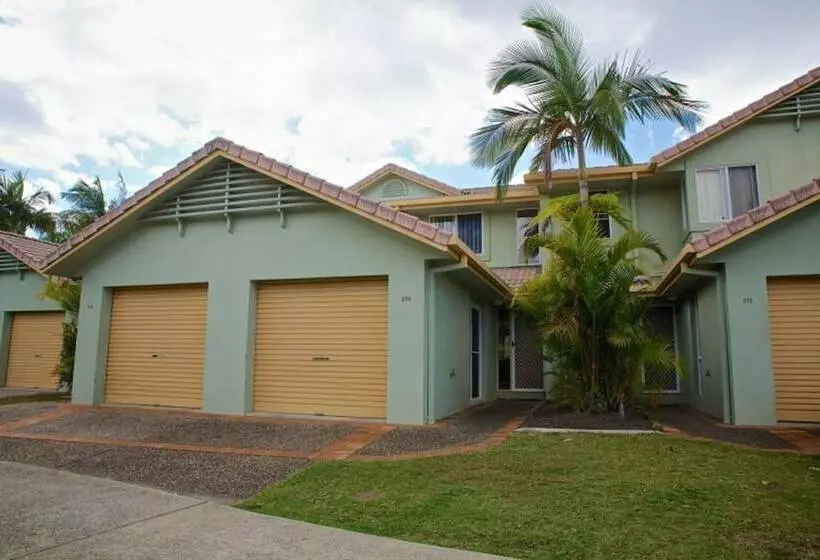 Отель Sailfish Cove