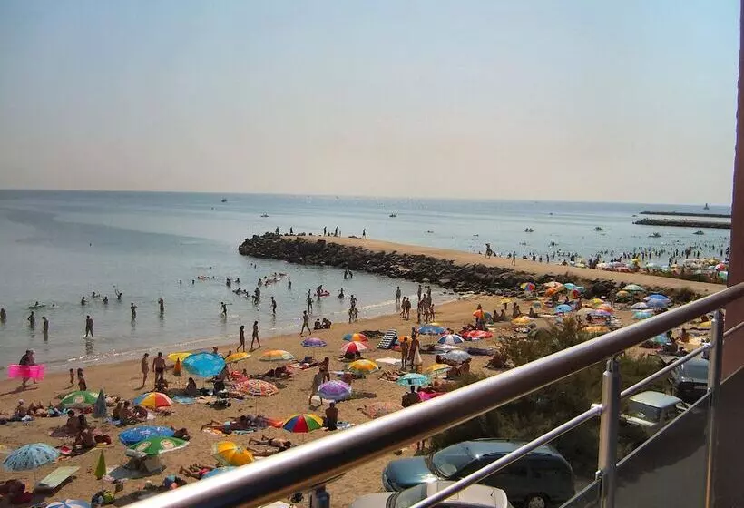 فندق Sunny Bay Pomorie