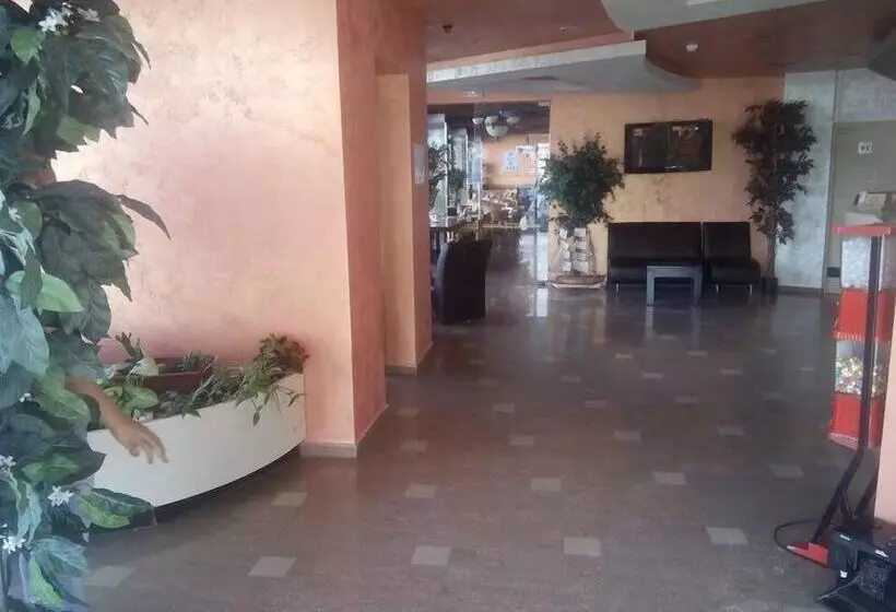 فندق Sunny Bay Pomorie