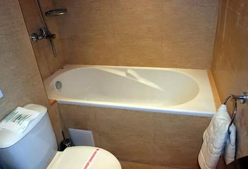 فندق Sunny Bay Pomorie