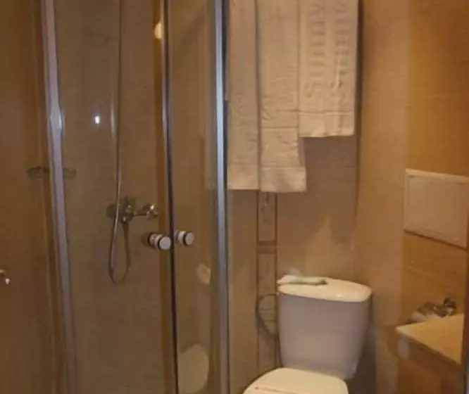 فندق Sunny Bay Pomorie