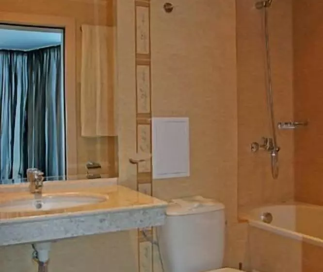 فندق Sunny Bay Pomorie