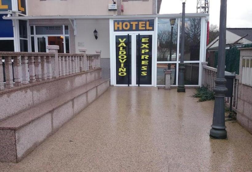 Отель Valdoviño
