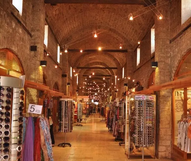 مُتل Istanbul Golden Horn